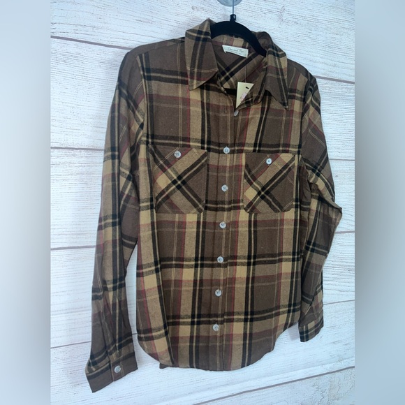 Doe & Rae Button Down Plaid Flannel Collared Shirt ๐ - Picture 5 of 7